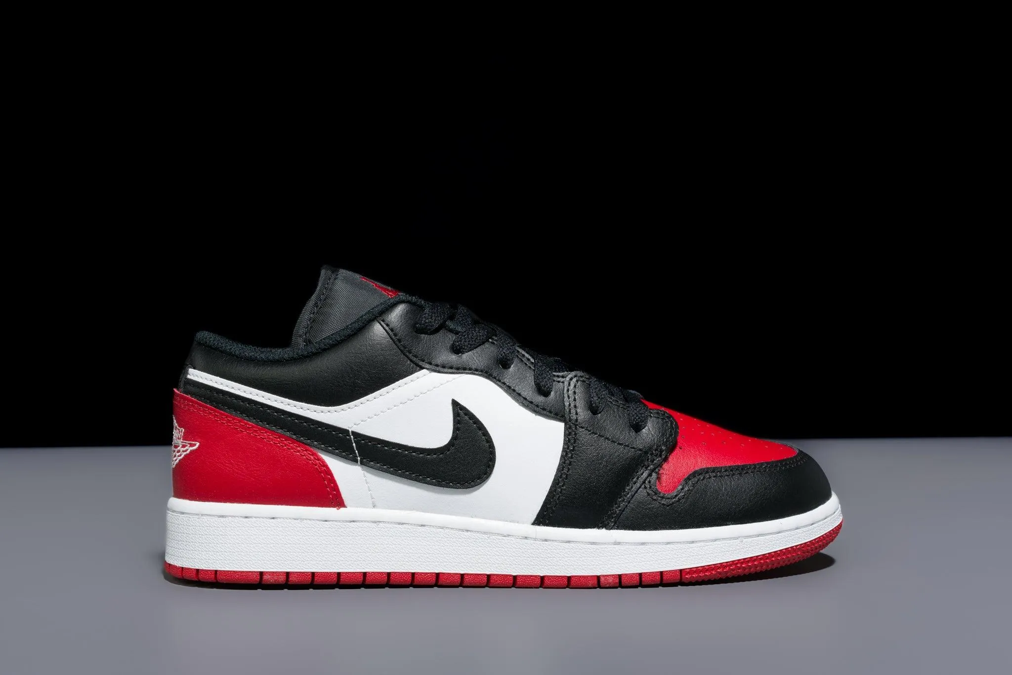 Air Jordan 1 Low GS 'Bred Toe'