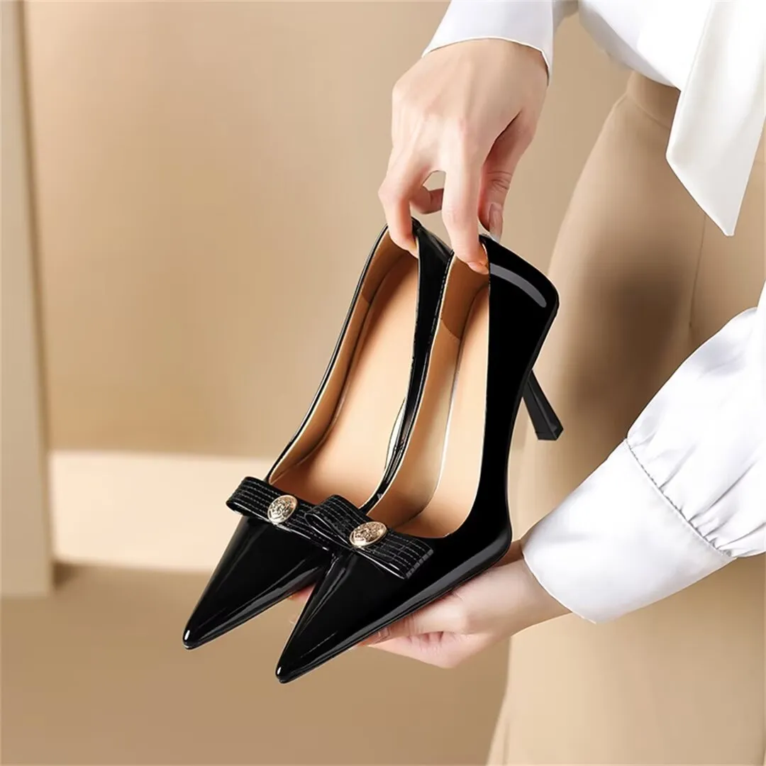 Daring Elevation Leather Pumps