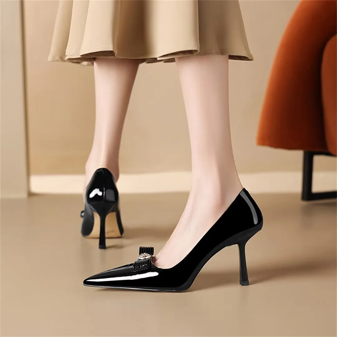 Daring Elevation Leather Pumps