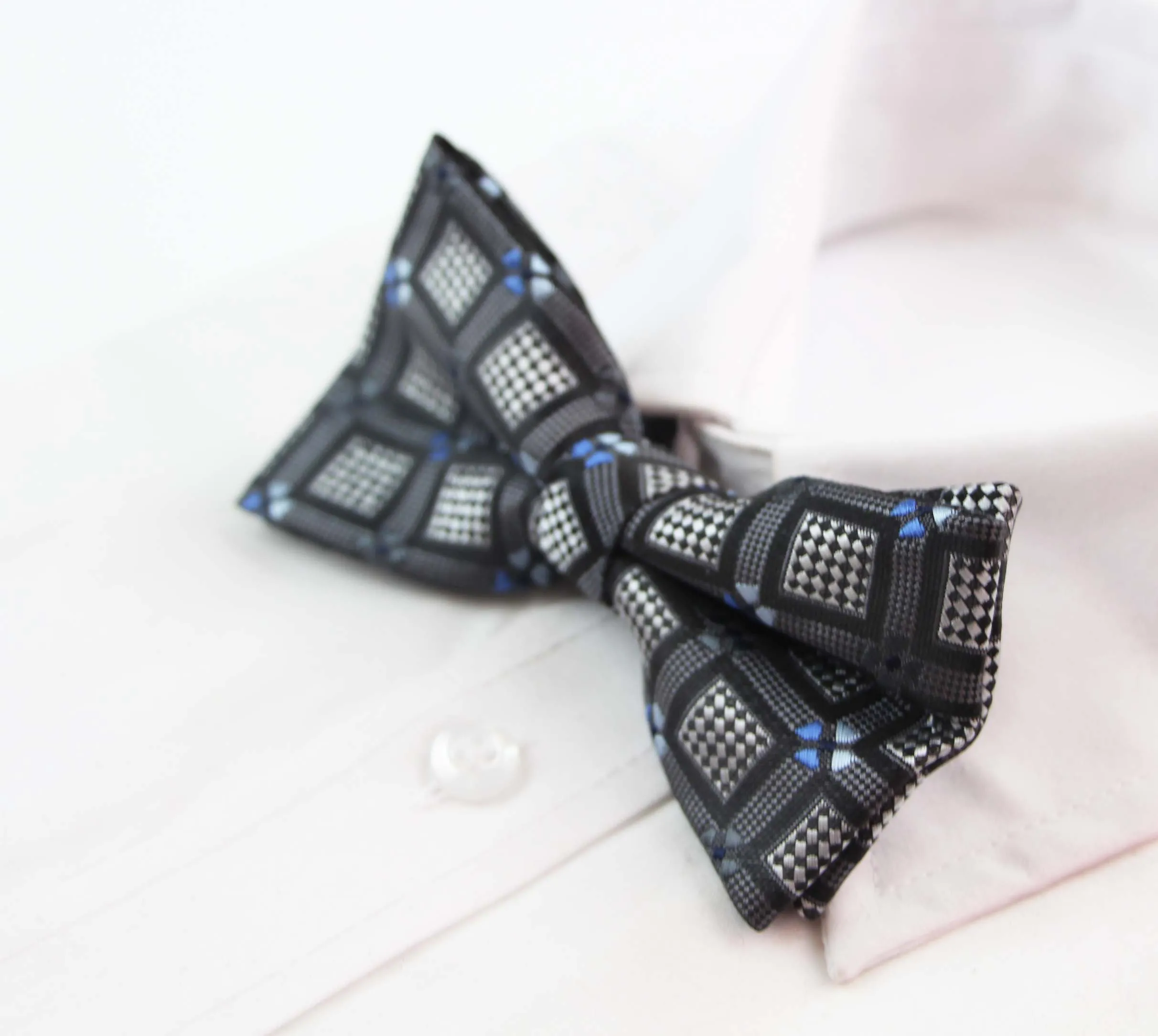 Mens Charcoal Patterned Bow Tie