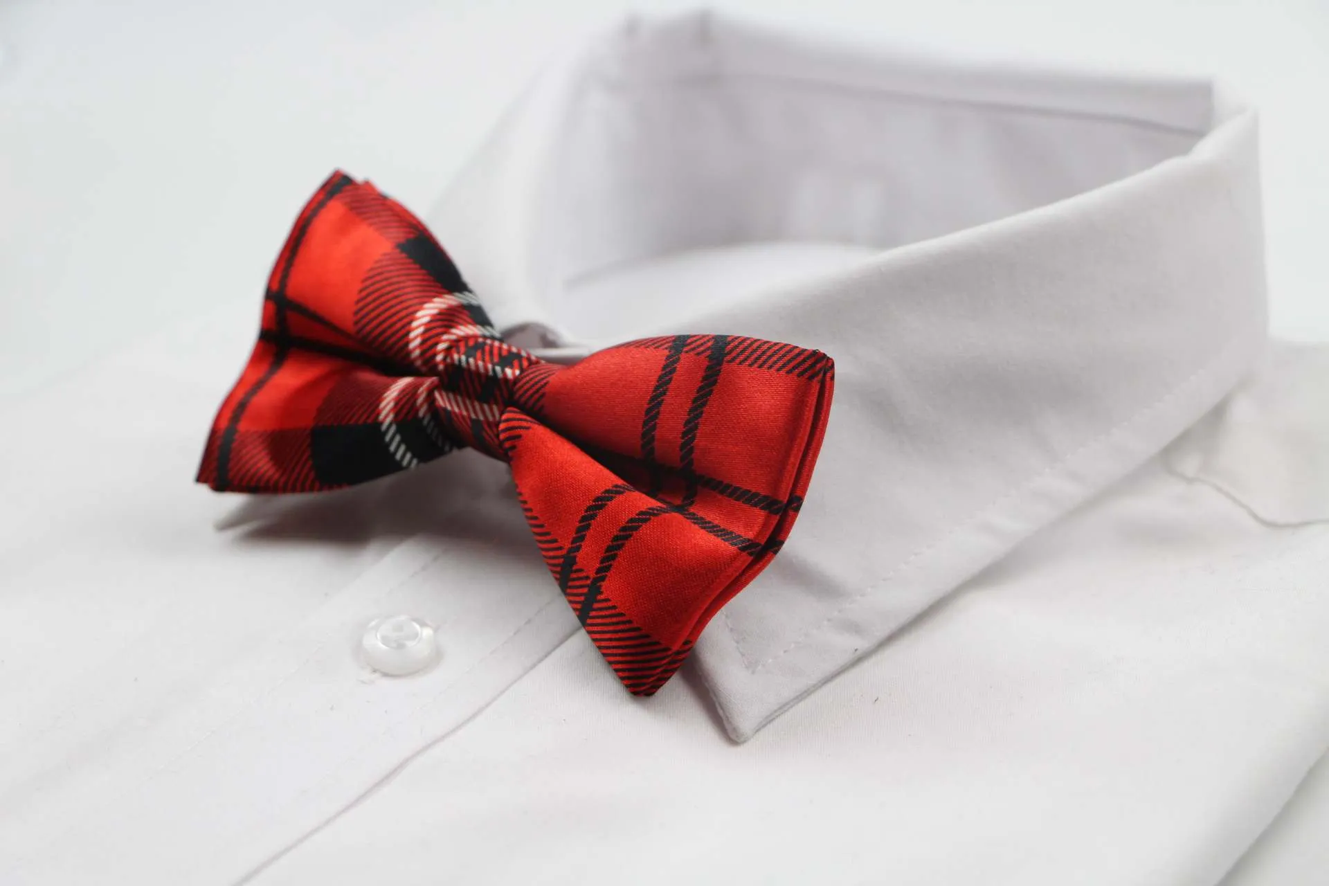 Mens Red And Black Plaid Patterned Bow Tie