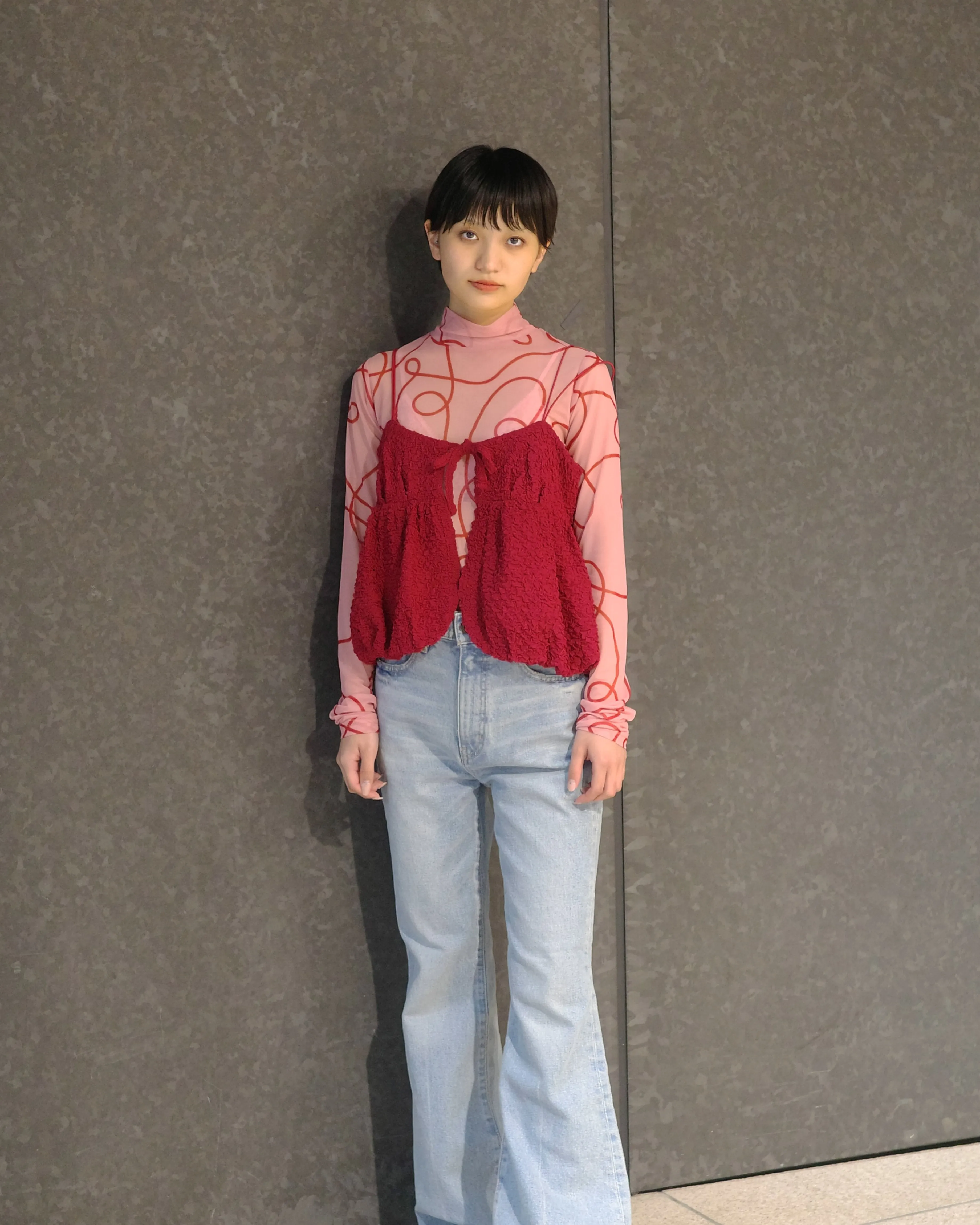 uneune see-through high neck tops (pink×red)